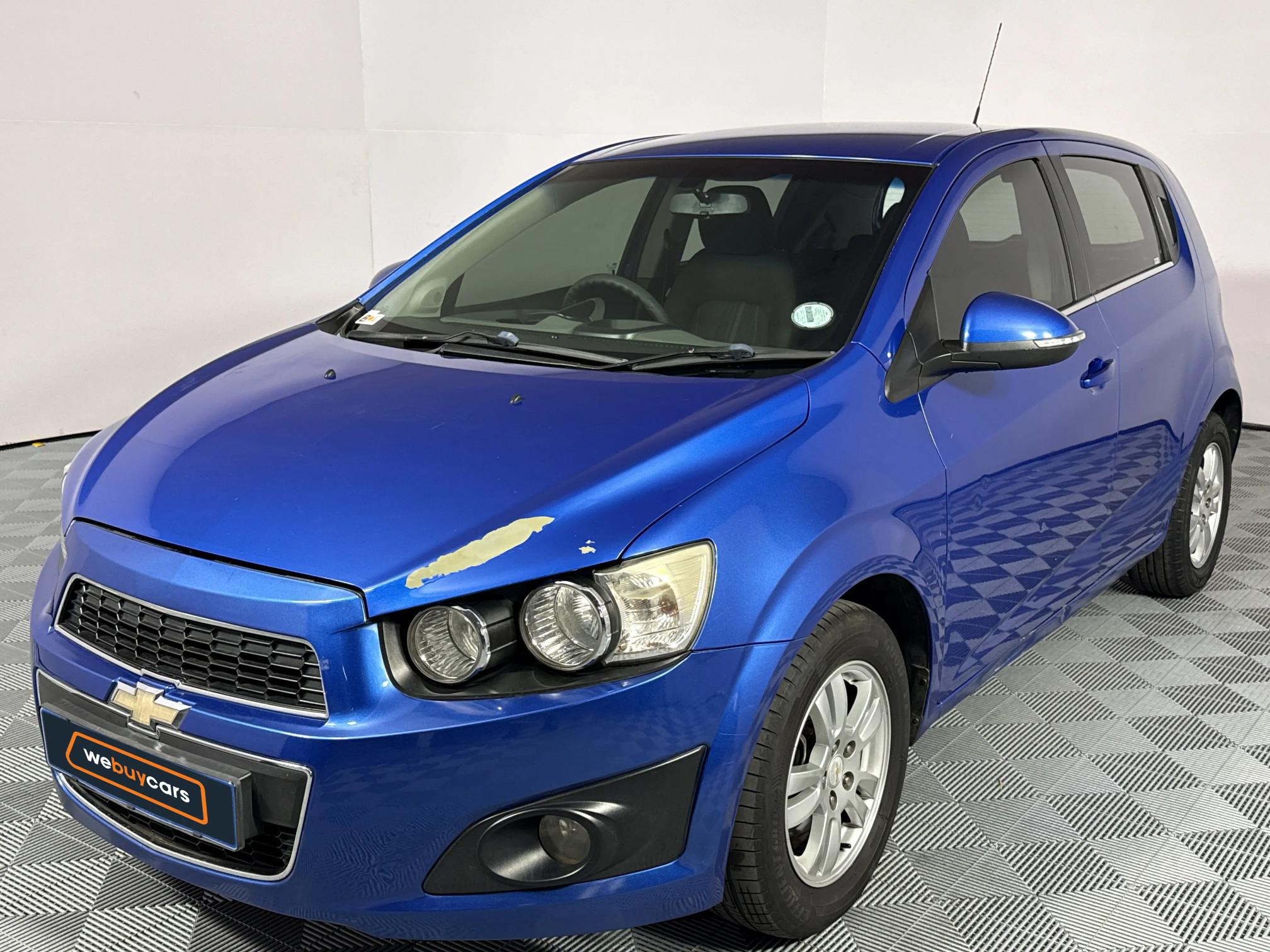 Used 2015 Chevrolet Sonic hatch 1.6 LS Black&White Edition
