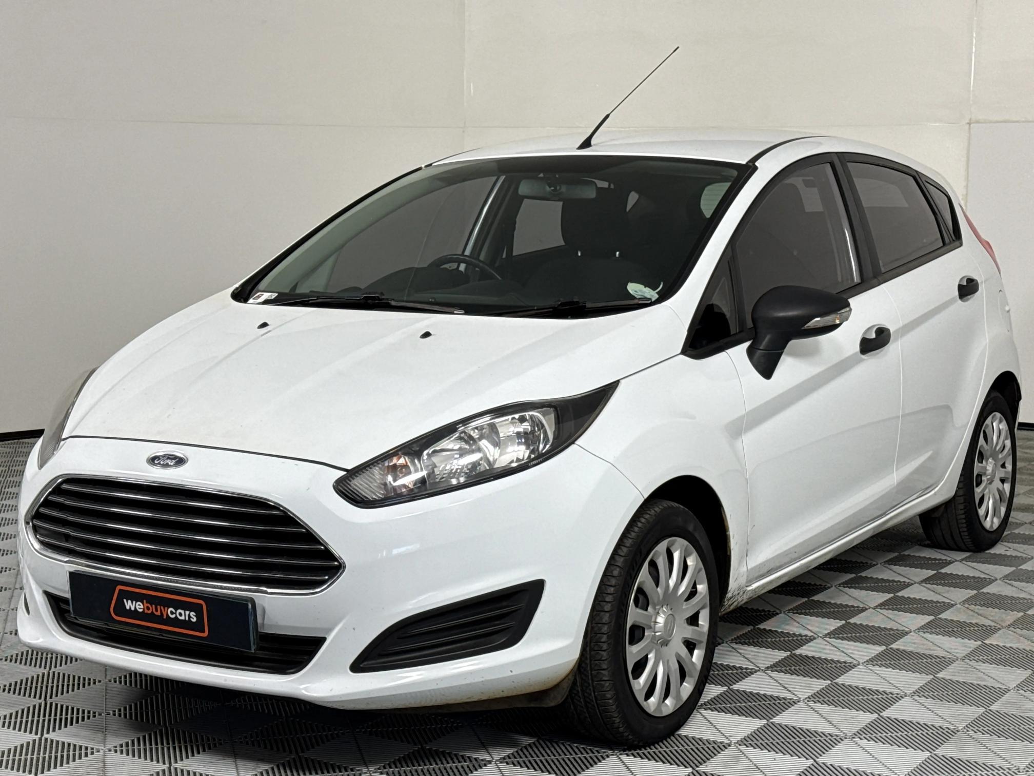 Used 2015 Ford Fiesta 5-door 1.4 Ambiente