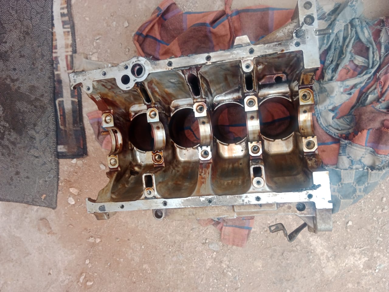 Suzuki Ertiga engine block  k15bm
