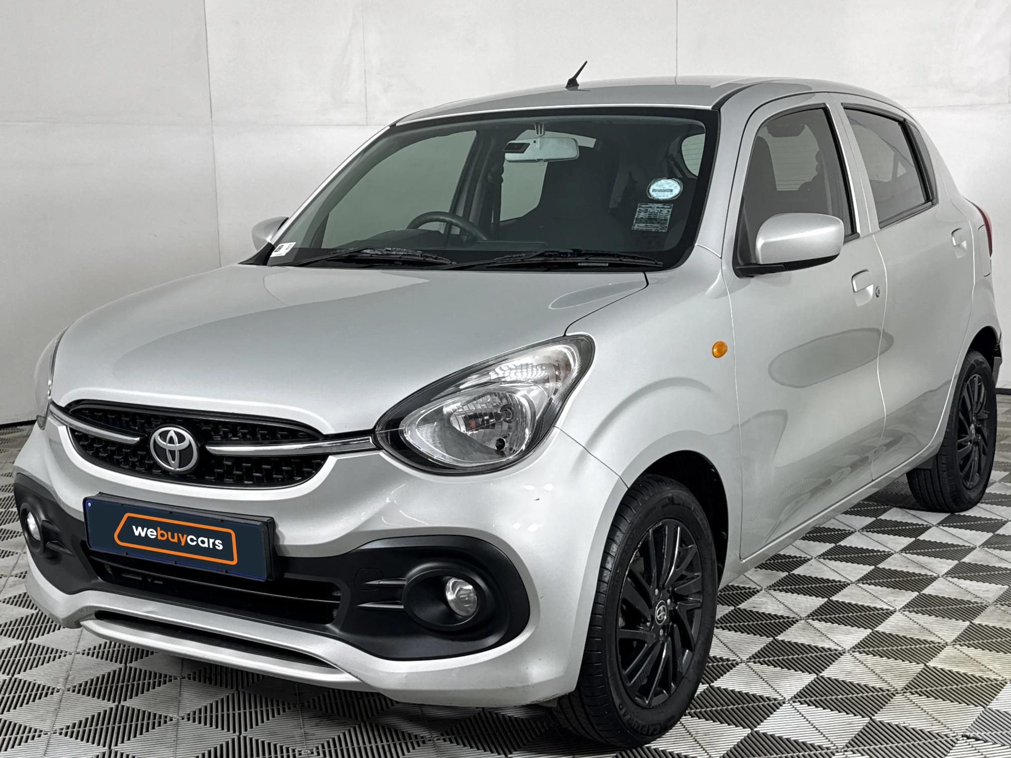 Used 2023 Toyota Vitz 1.0 XR manual