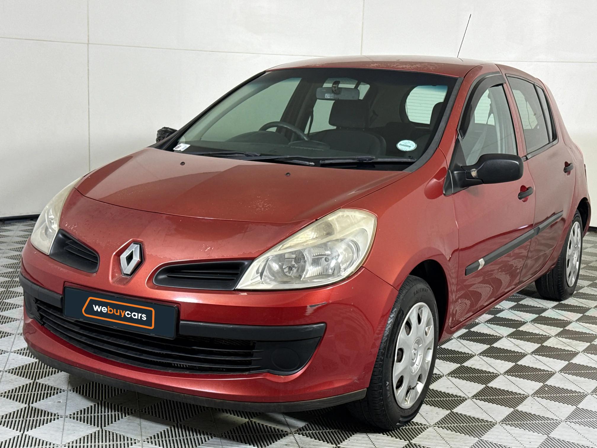 Used 2006 Renault Clio 1.6 Expression 5-door
