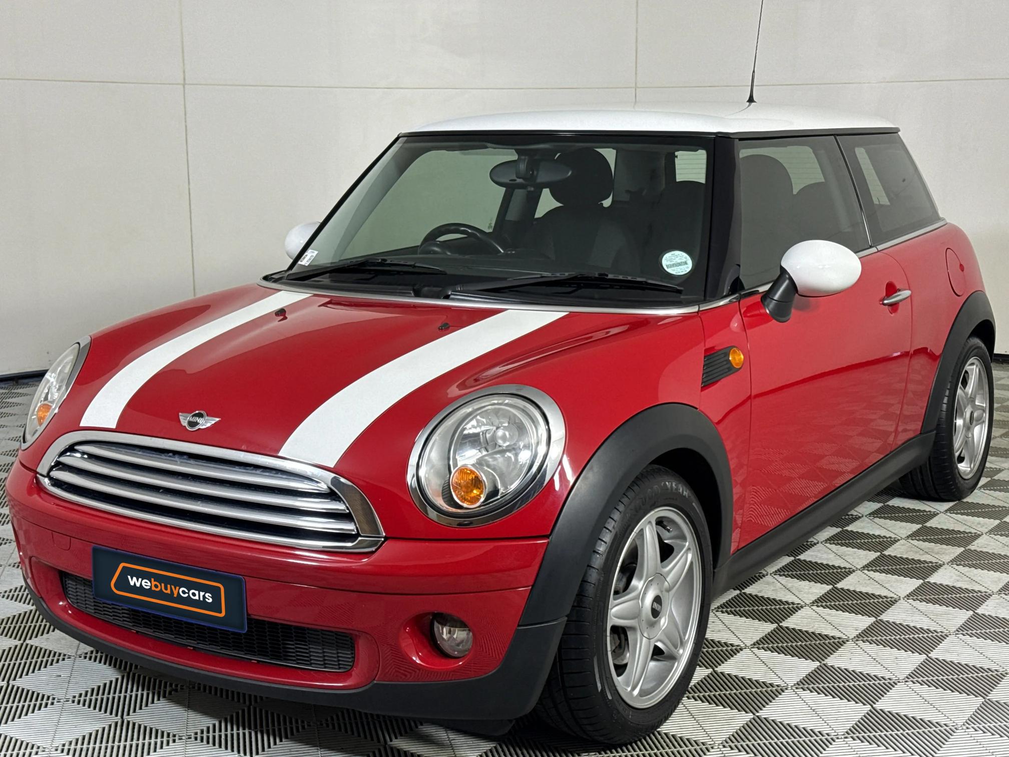 Used 2010 MINI Hatch Cooper steptronic