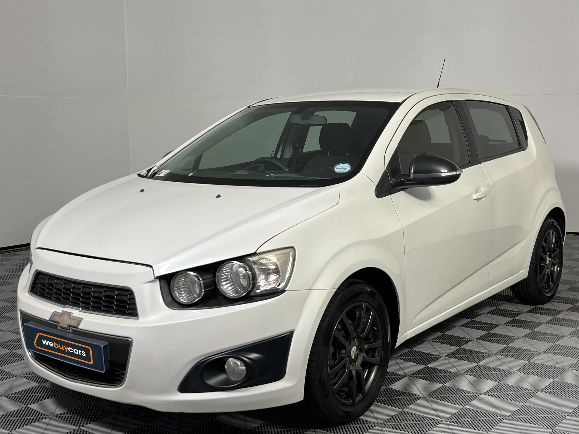 Used 2014 Chevrolet Sonic hatch 1.6 LS Black&White Edition