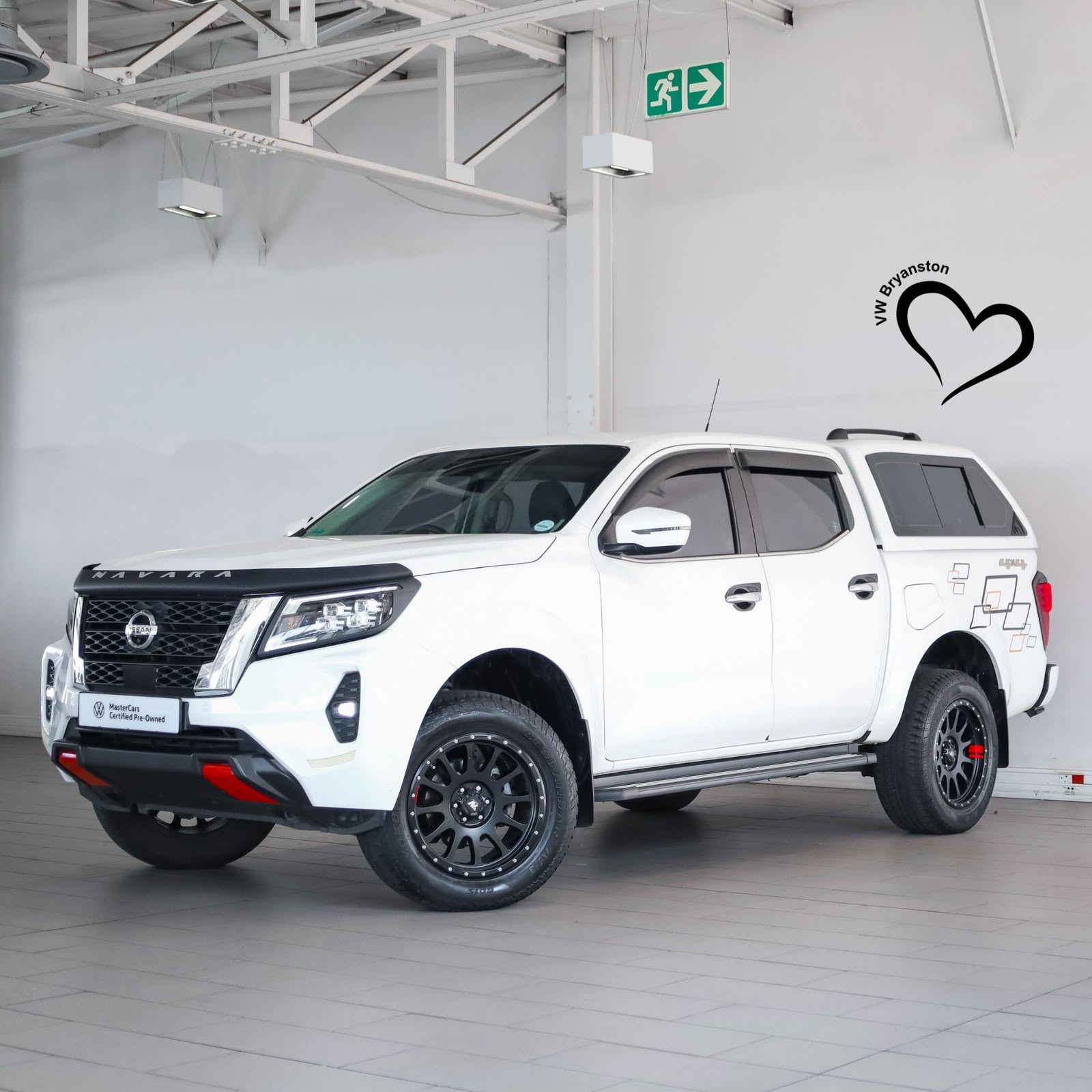Used 2023 Nissan Navara 2.5DDTi double cab LE Plus 4x4