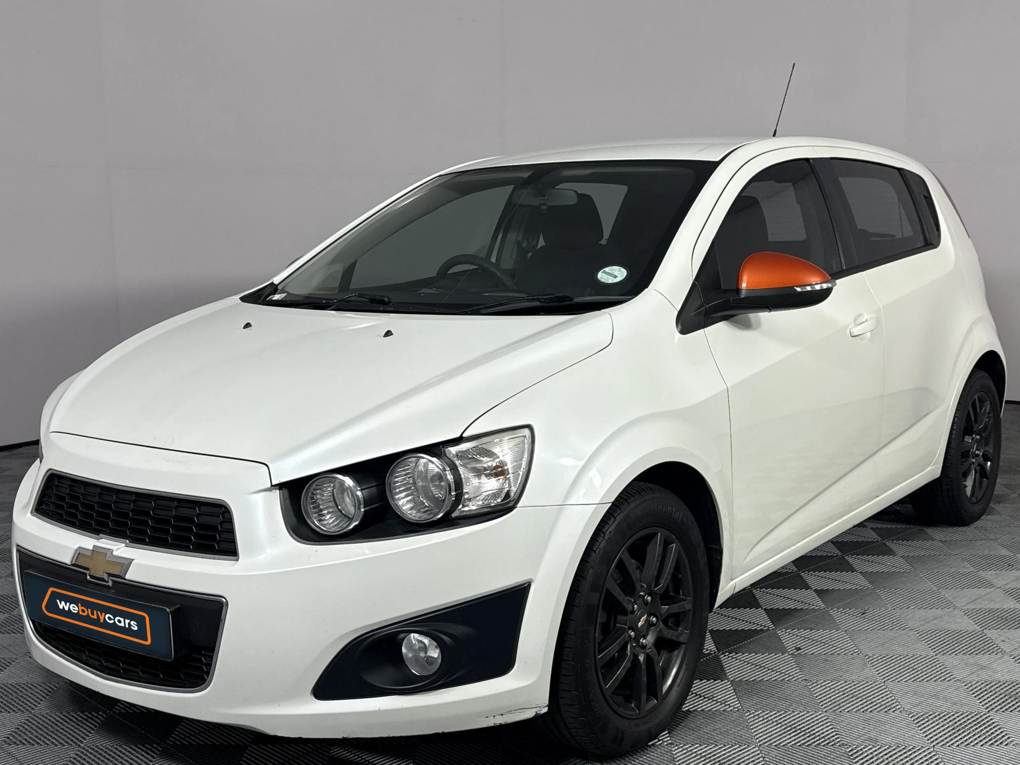 Used 2014 Chevrolet Sonic hatch 1.6 LS Black&White Edition