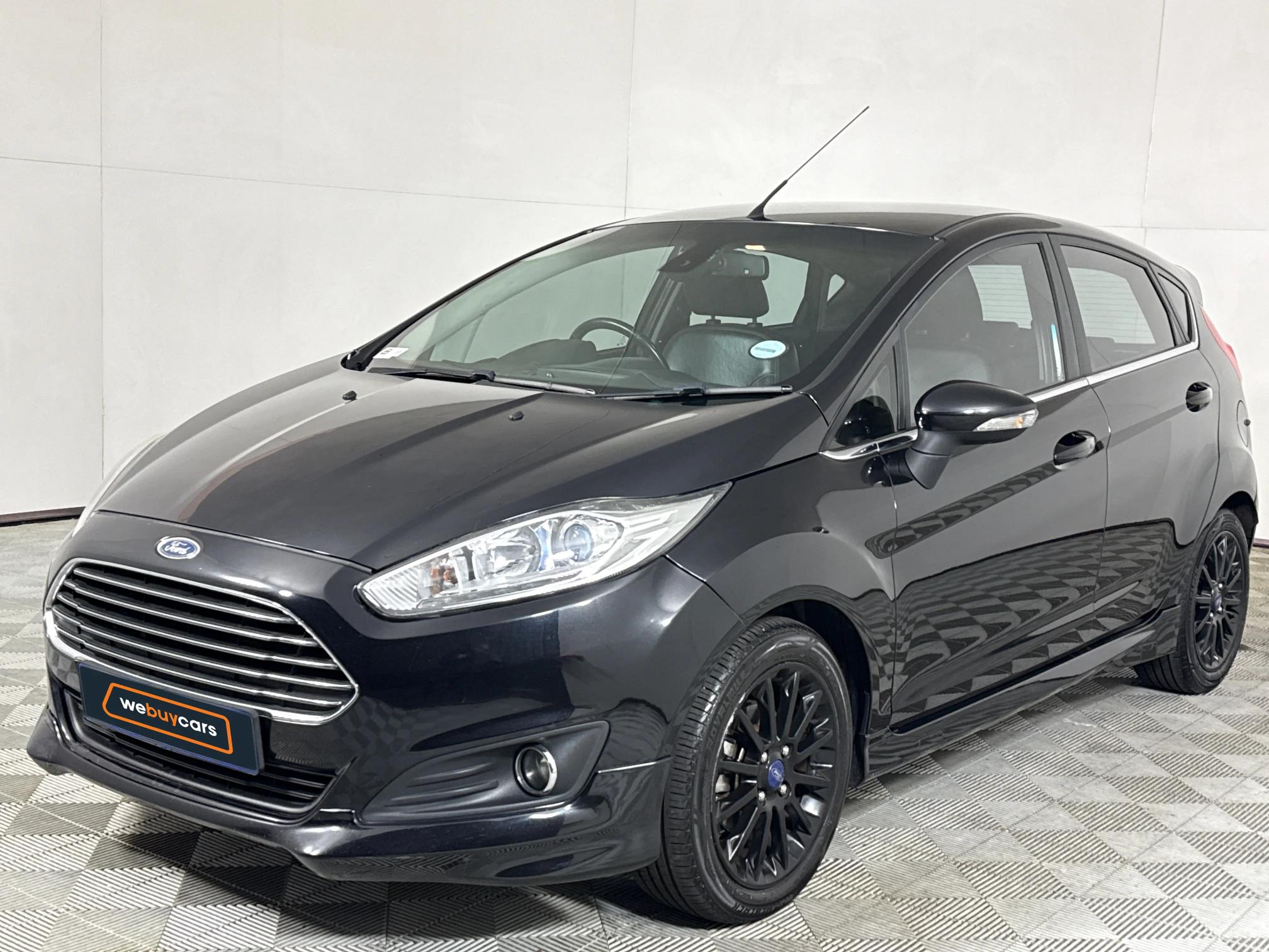 Used 2015 Ford Fiesta 5-door 1.0T Titanium