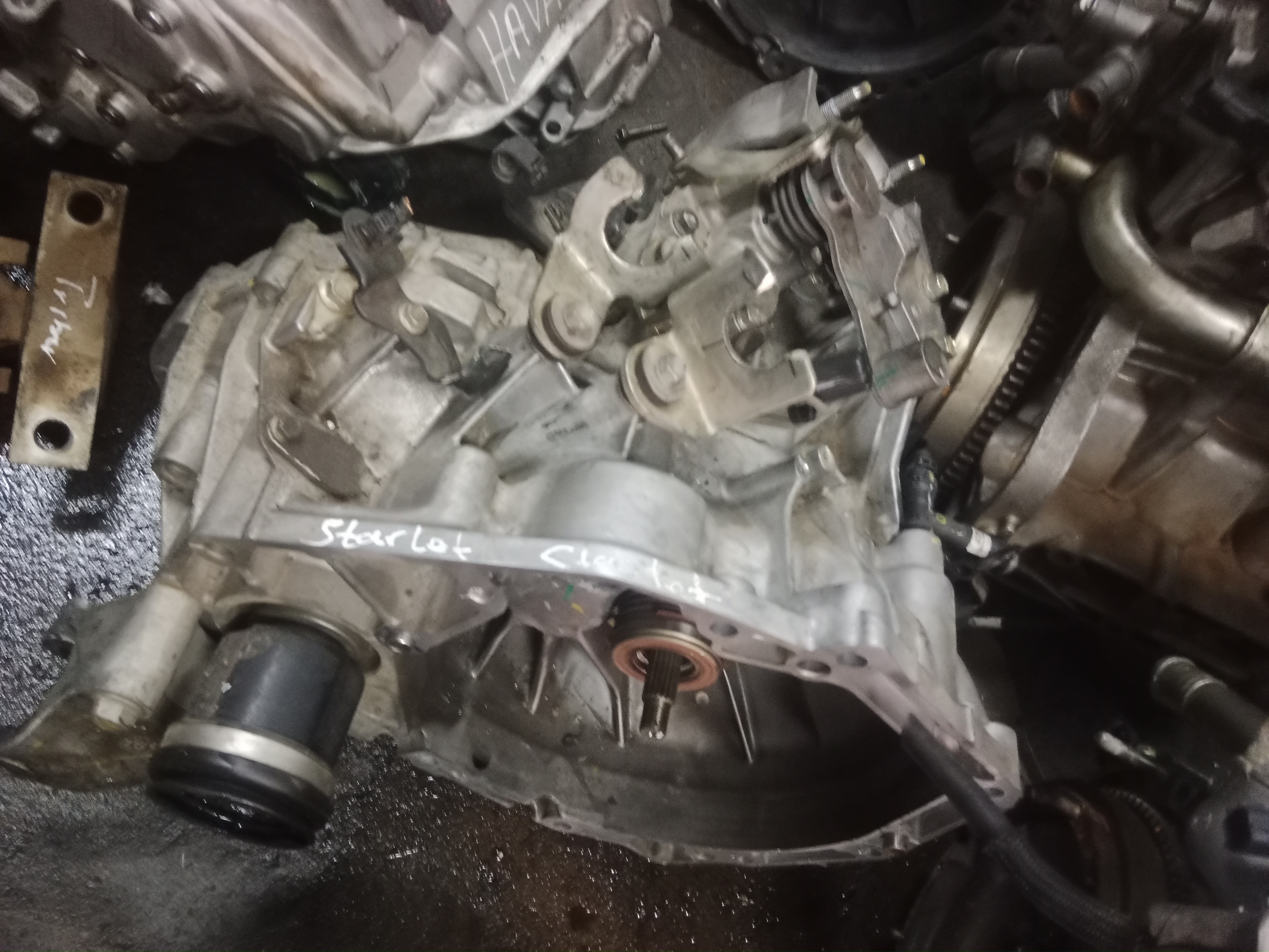 Toyota starlet manual gearbox  2020