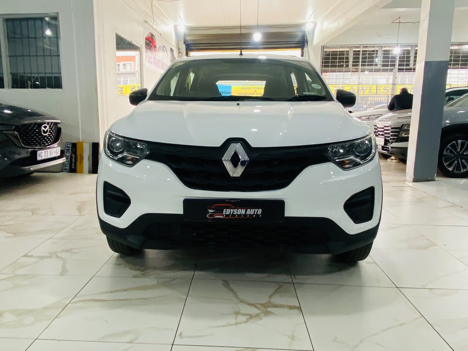 Used 2025 Renault Triber 1.0 Dynamique