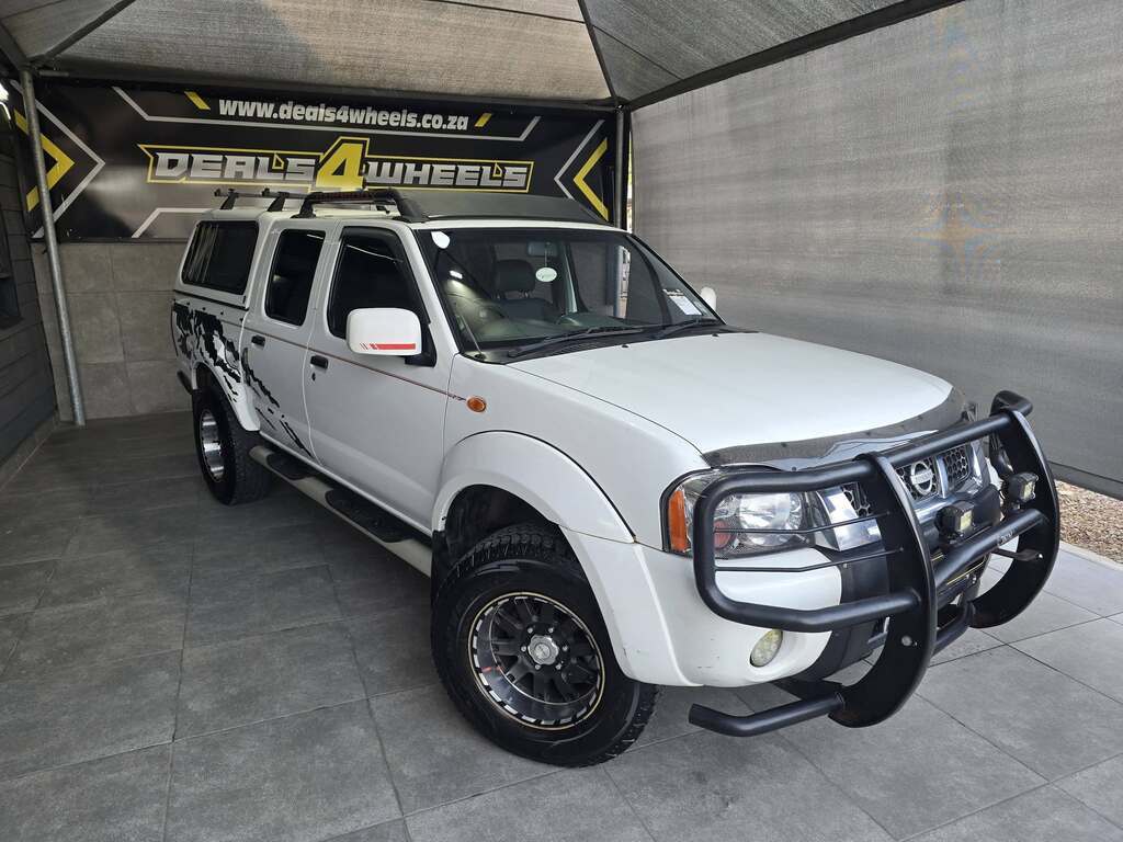 Used 2009 Nissan NP300 Hardbody 2.4 double cab Hi-rider