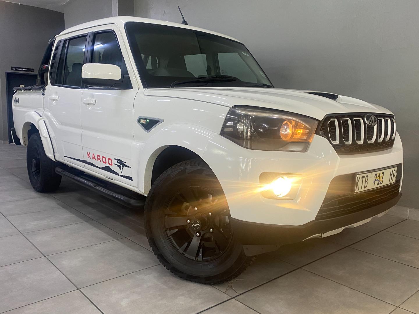 Used 2022 Mahindra Pik Up 2.2CRDe double cab 4x4 S6 manual