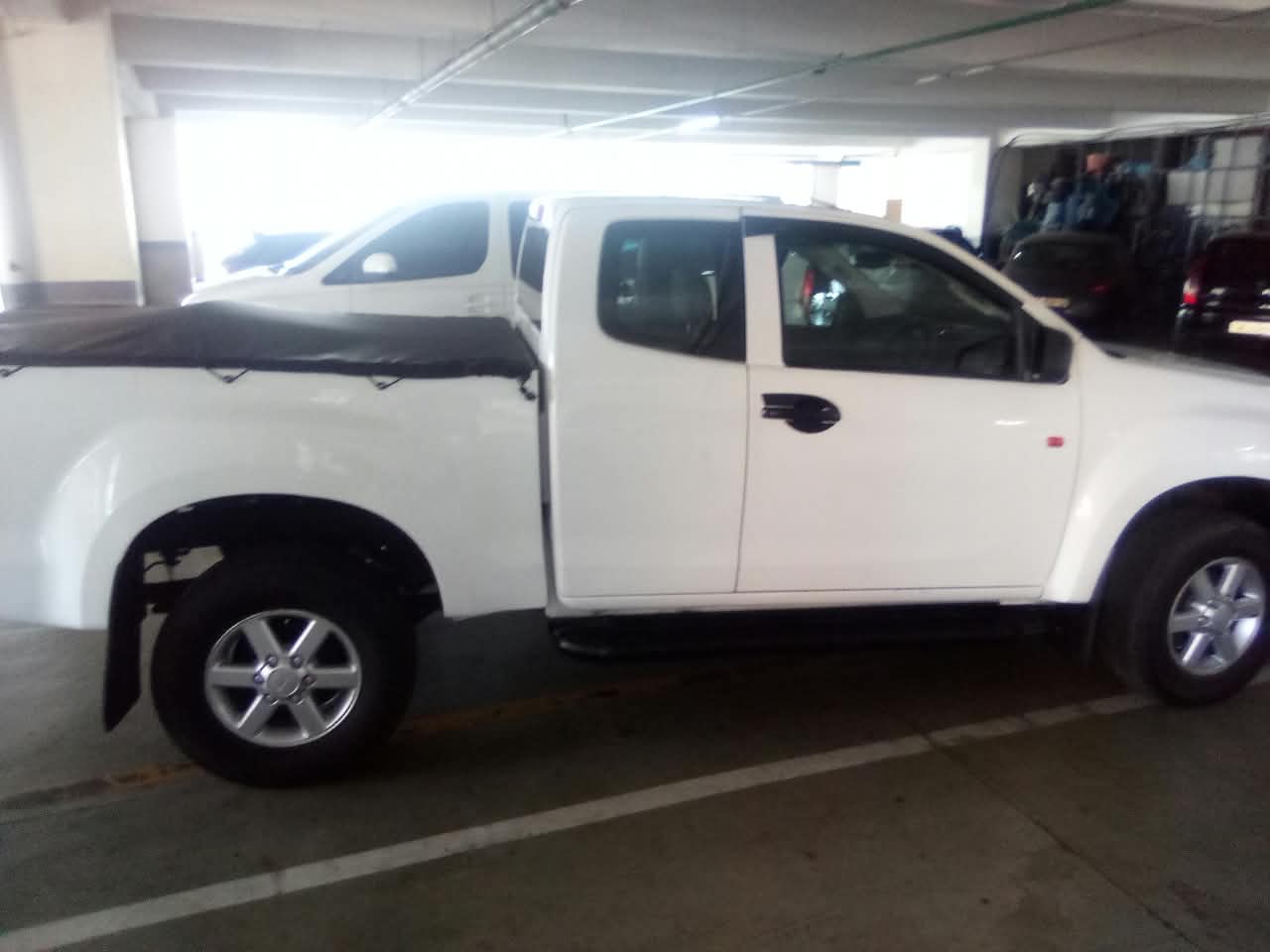Used 2018 Isuzu KB 250D-Teq Extended cab LE