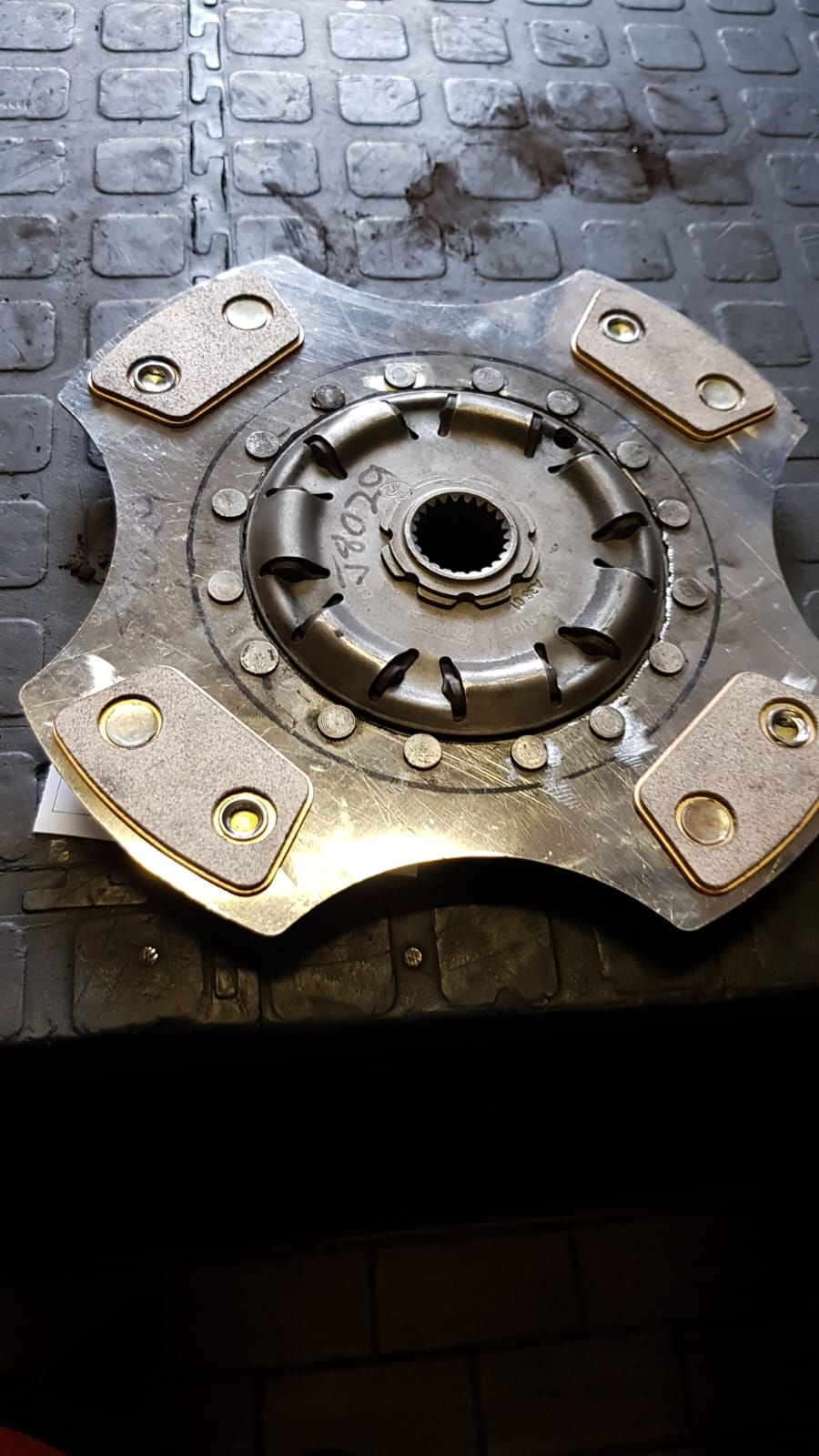 LuK SAC (Self-Adjusting Clutch) Clutch Kit – Volkswagen Transporter T5/T6 (2014) | 350 mm, 18 Spline