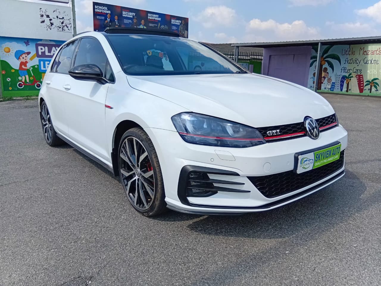 Used 2015 Volkswagen Golf GTI auto