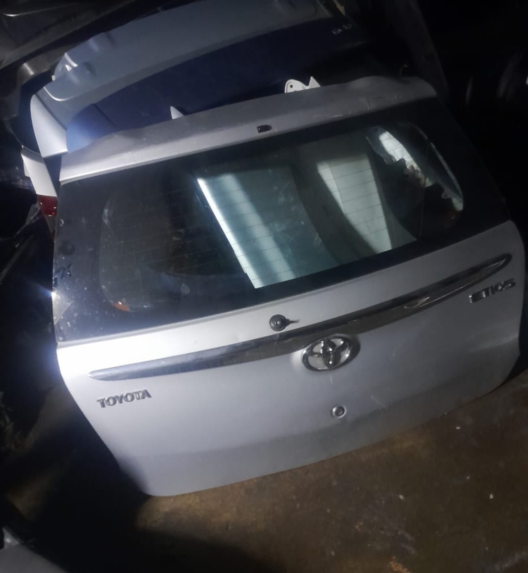 Toyota etios tailgate