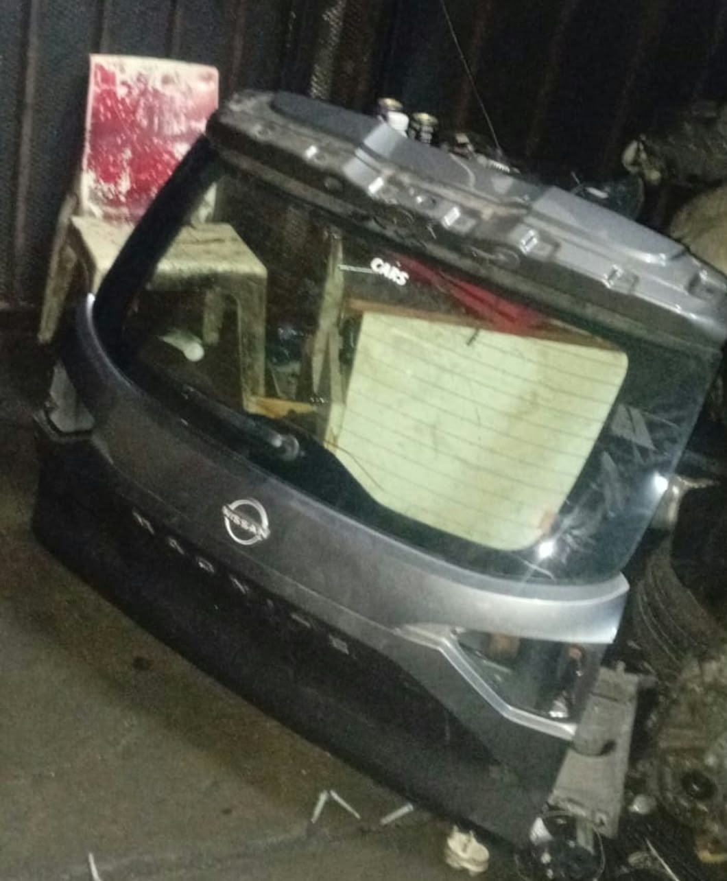 Nissan magnite tailgate