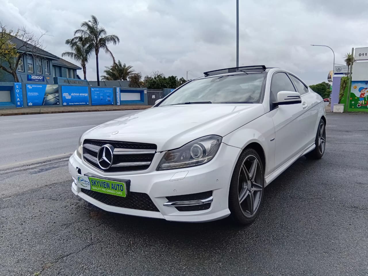 Used 2016 Mercedes-Benz C-Class C180 auto