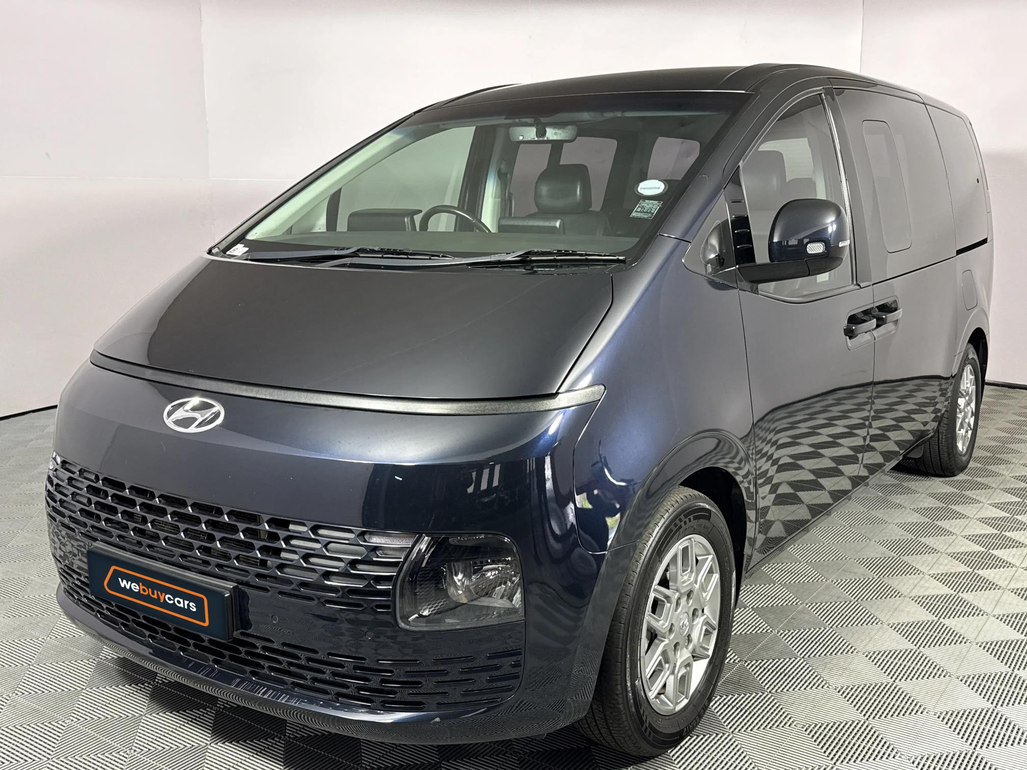 Used 2022 Hyundai Staria 2.2D Executive 9-seater