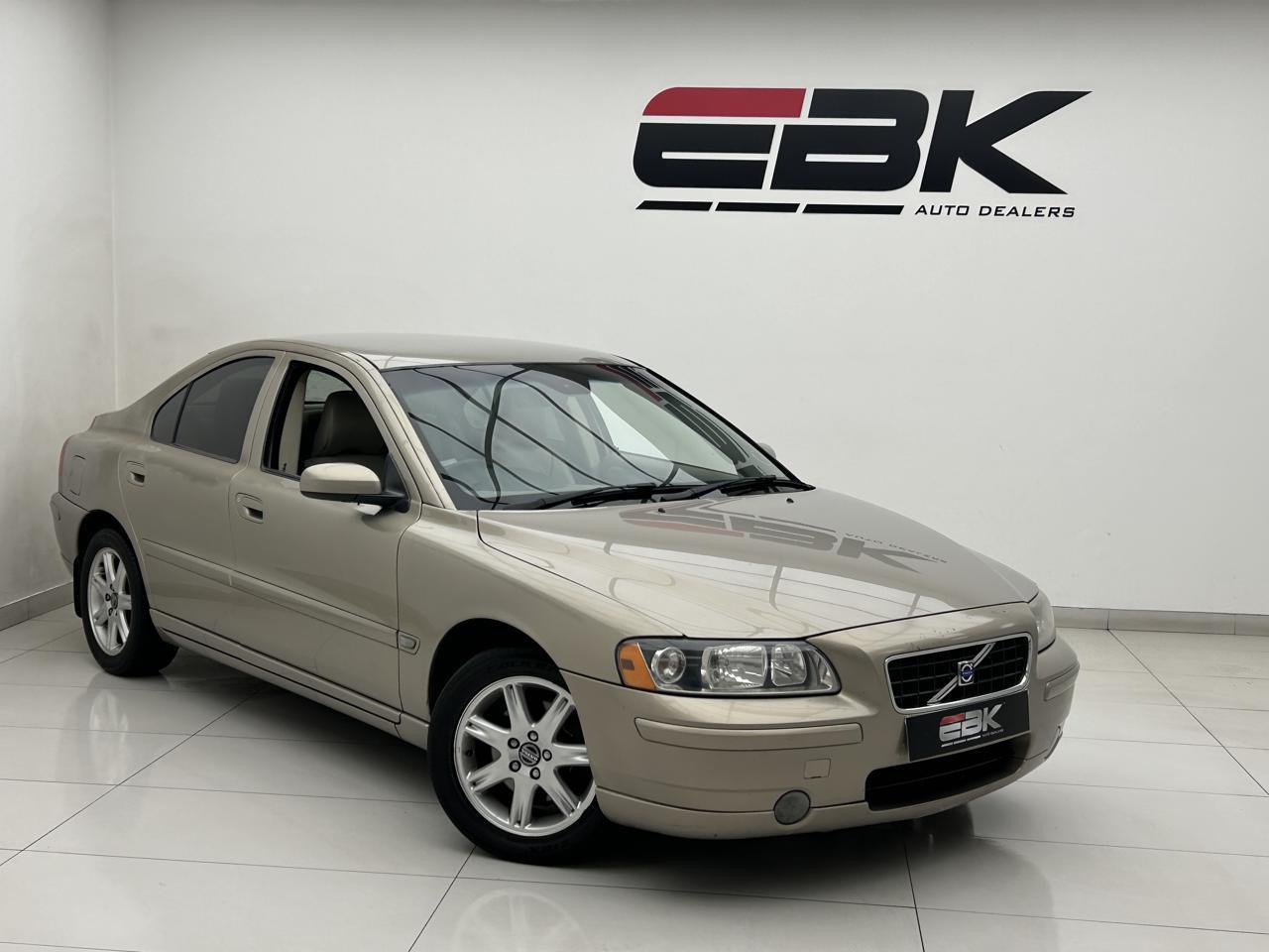 Used 2005 Volvo S60 2.0T automatic