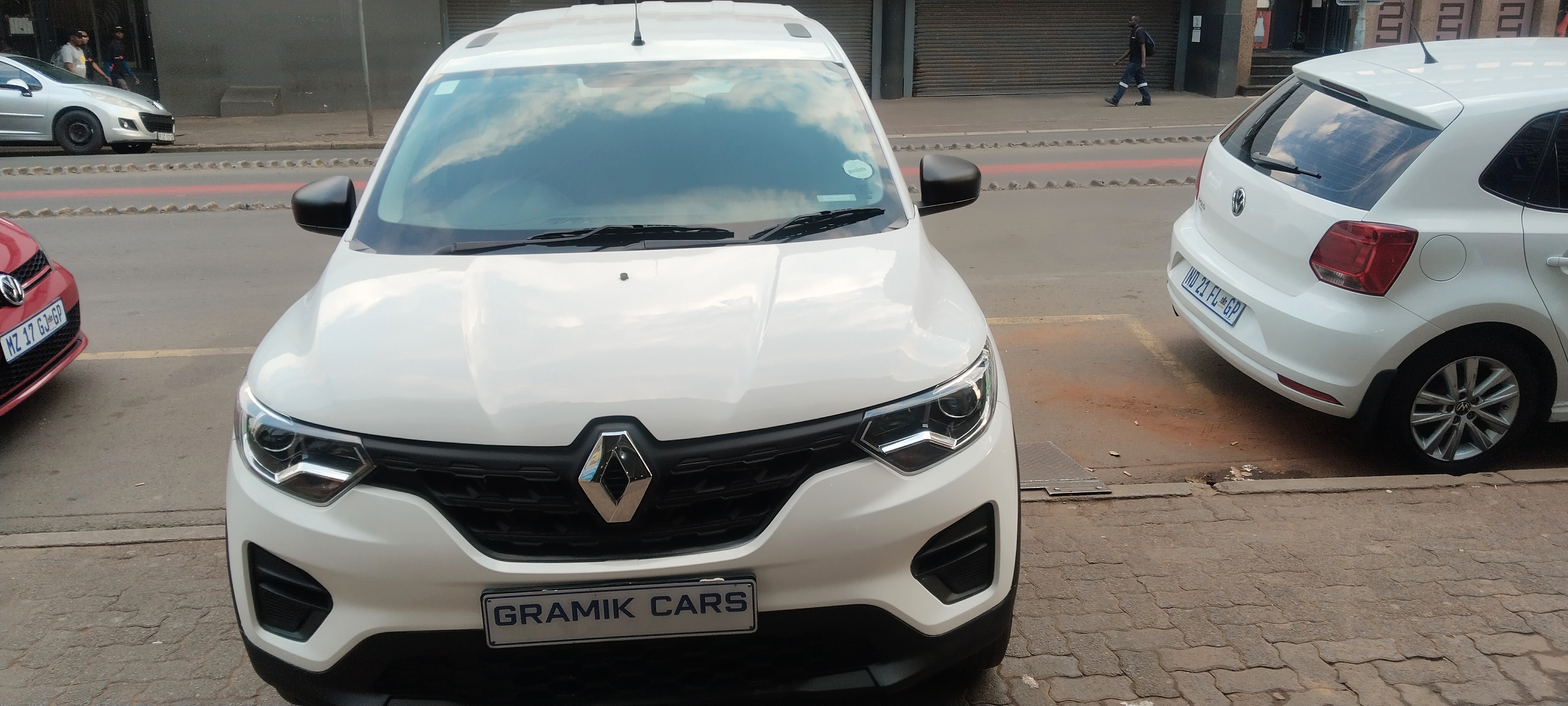 Used 2025 Renault Triber 1.0 Dynamique