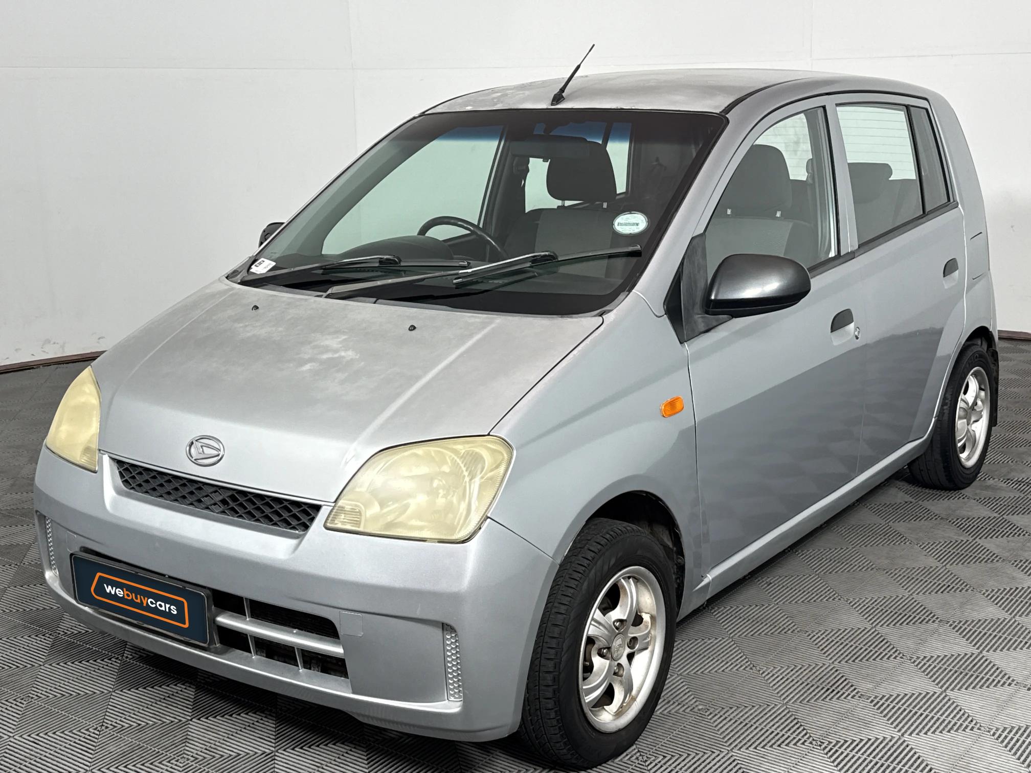Used 2003 Daihatsu Charade CX automatic