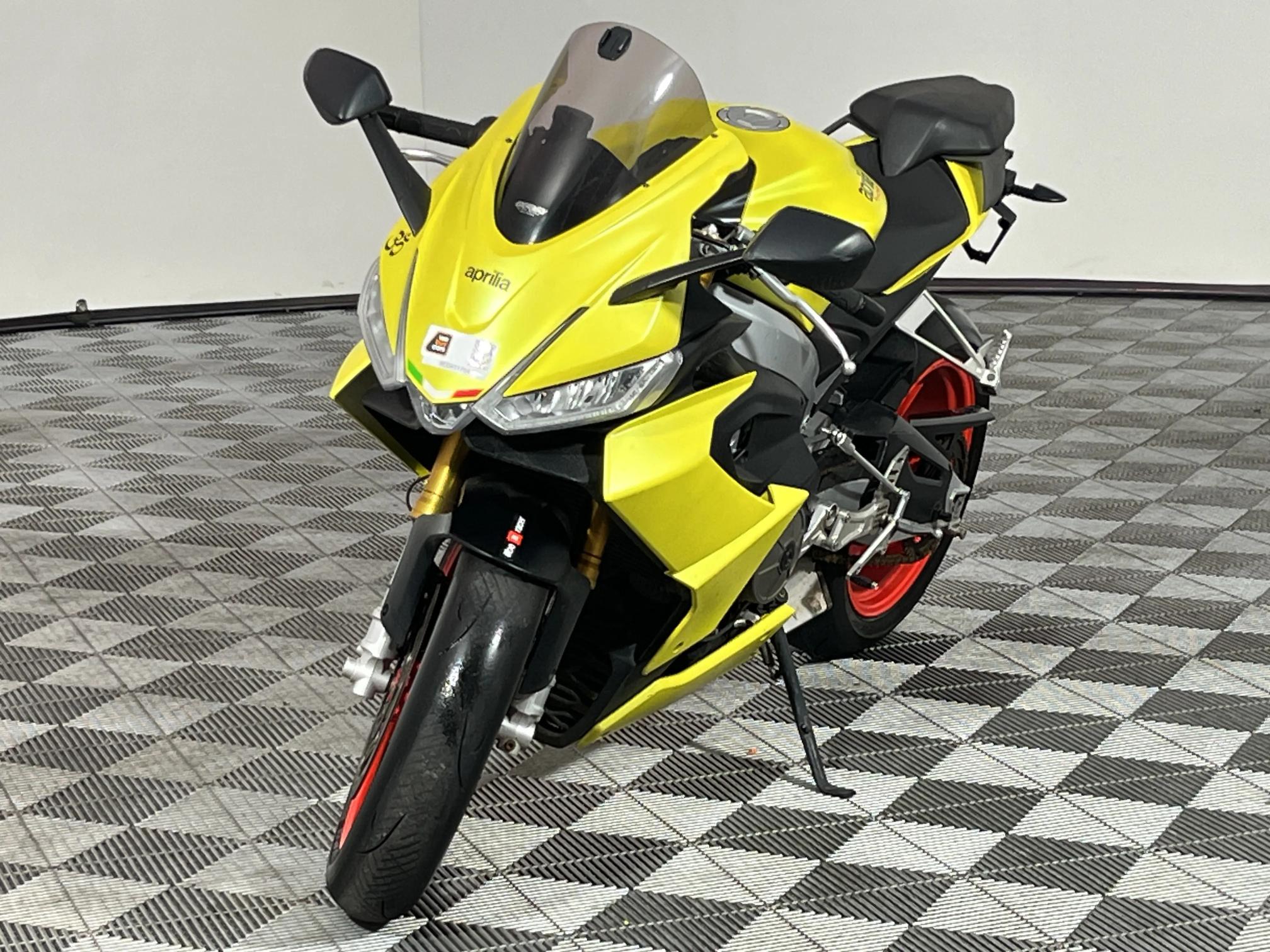 Used 2021 Aprilia RS