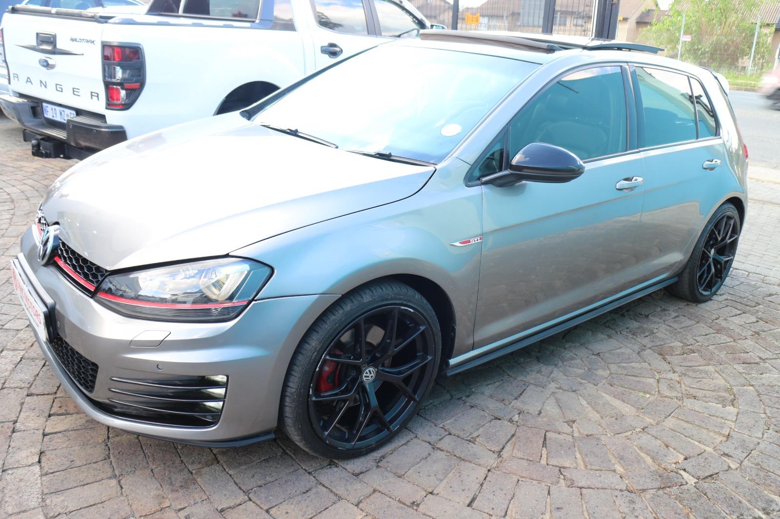 Used 2017 Volkswagen Golf GTI