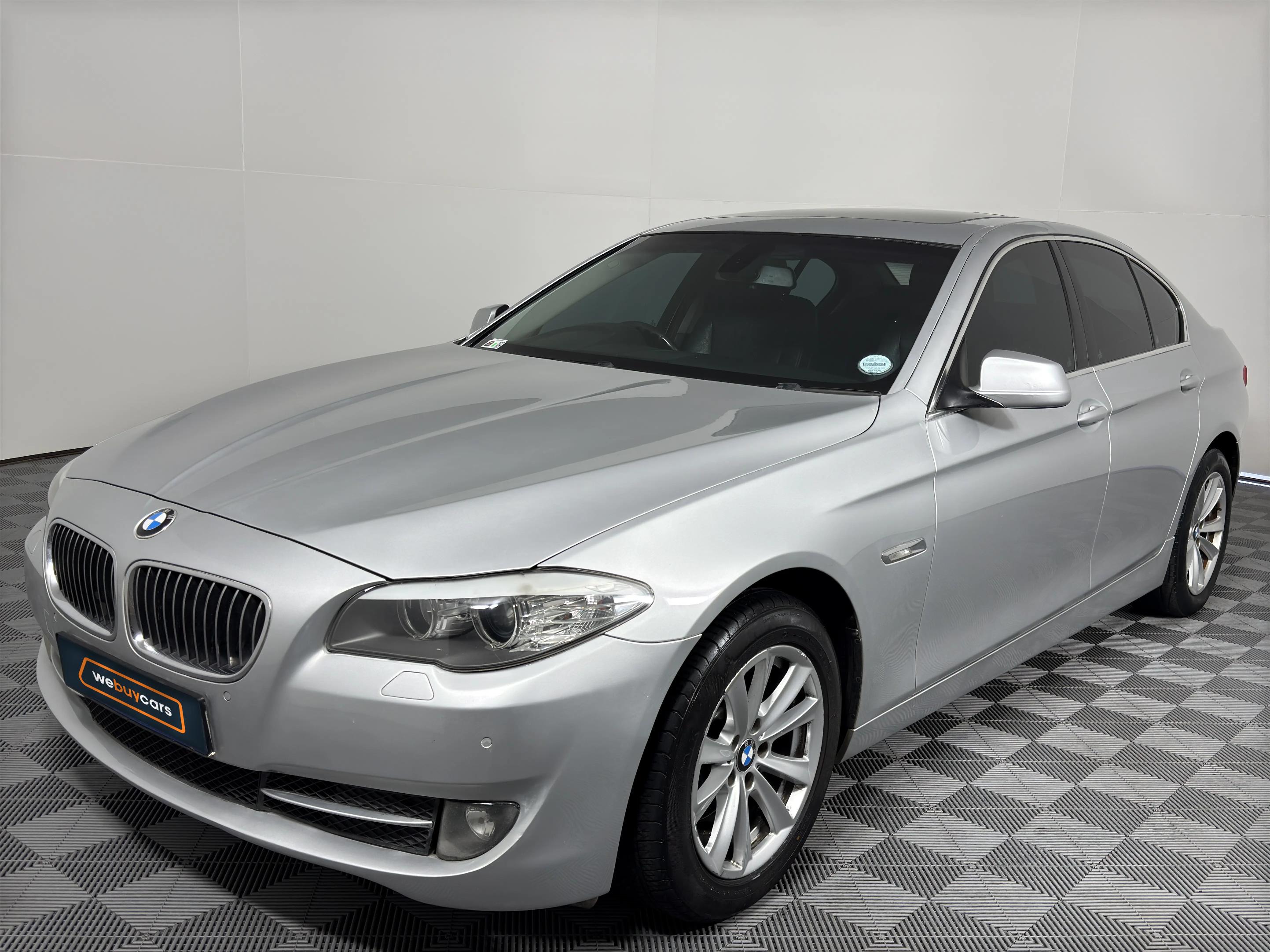 Used 2012 BMW 5 Series 520i