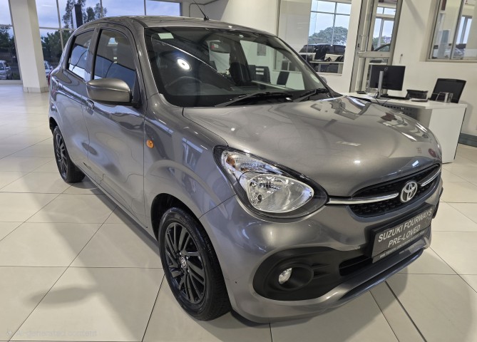 Used 2025 Toyota Vitz 1.0 XR manual