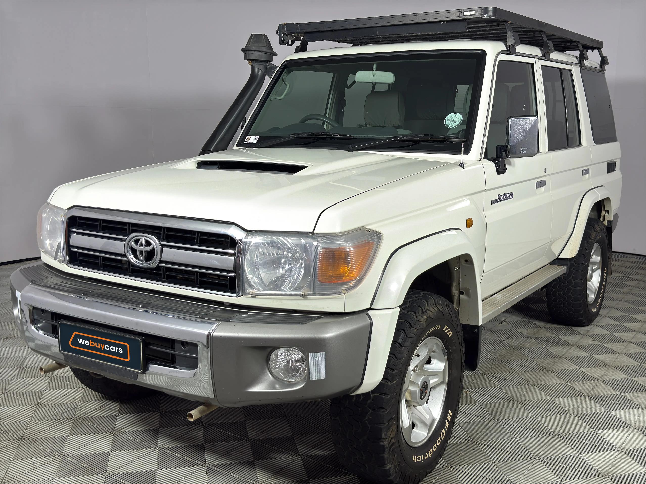 Used 2015 Toyota Land Cruiser 76 4.5D-4D V8 station wagon LX