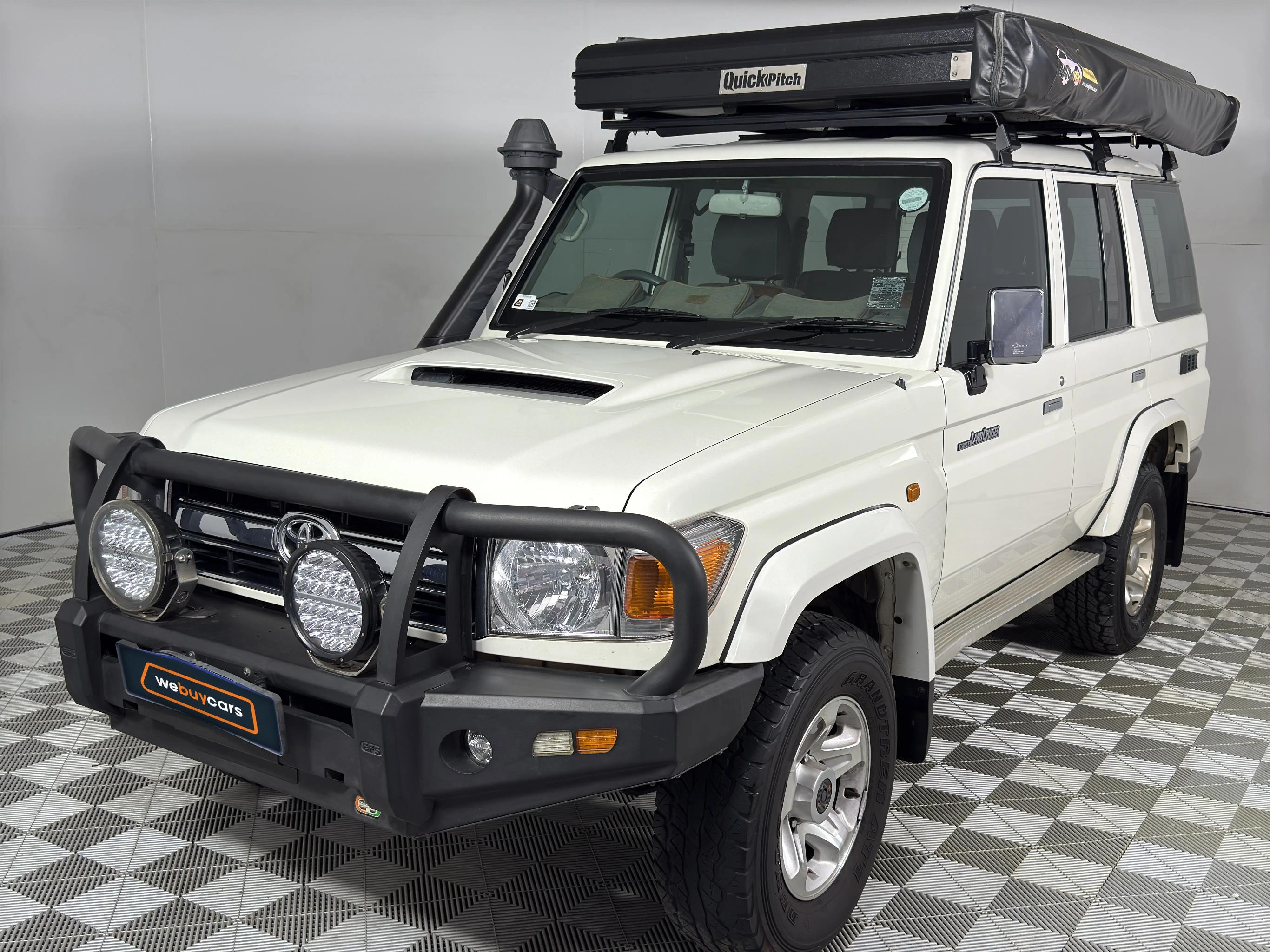 Used 2021 Toyota Land Cruiser 76 4.5D-4D V8 station wagon LX