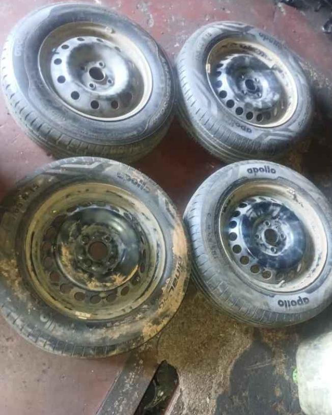 Suzuki baleno rims and tyre