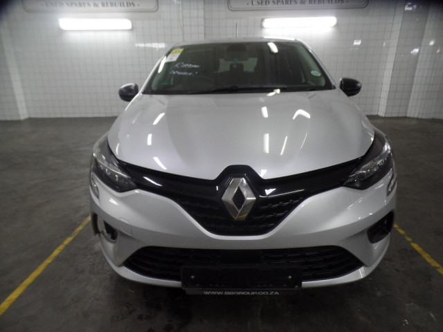 Used 2023 RENAULT CLIO V 1.0T LIFE