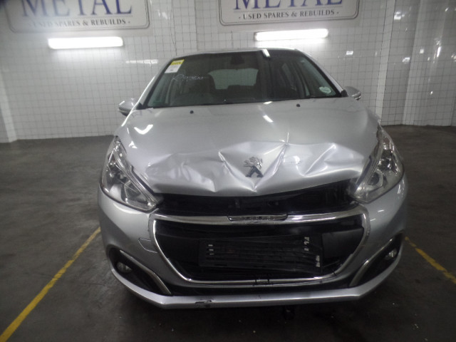 Used 2015 PEUGEOT 208 ACTIVE 1.2 PURETECH 5DR