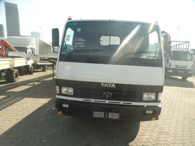 Used 2010 TATA LPT 813 EX2 F/C C/C