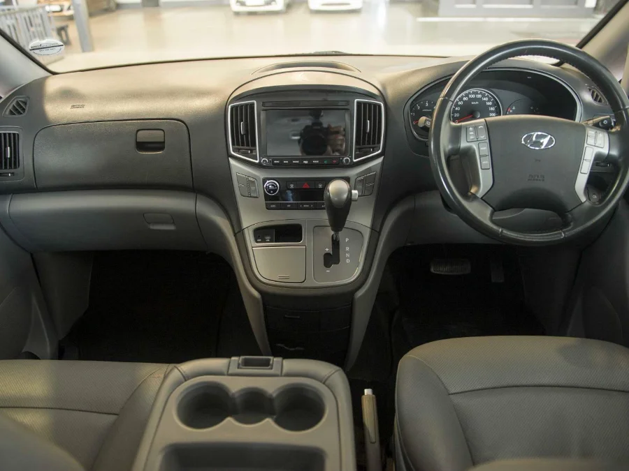 Used 2019 Hyundai H-1 2.5VGTi bus Elite 9-seater - Exclusive Auto Used 2019 Hyundai H-1 2.5VGTi bus Elite 9-seater - Exclusive Auto