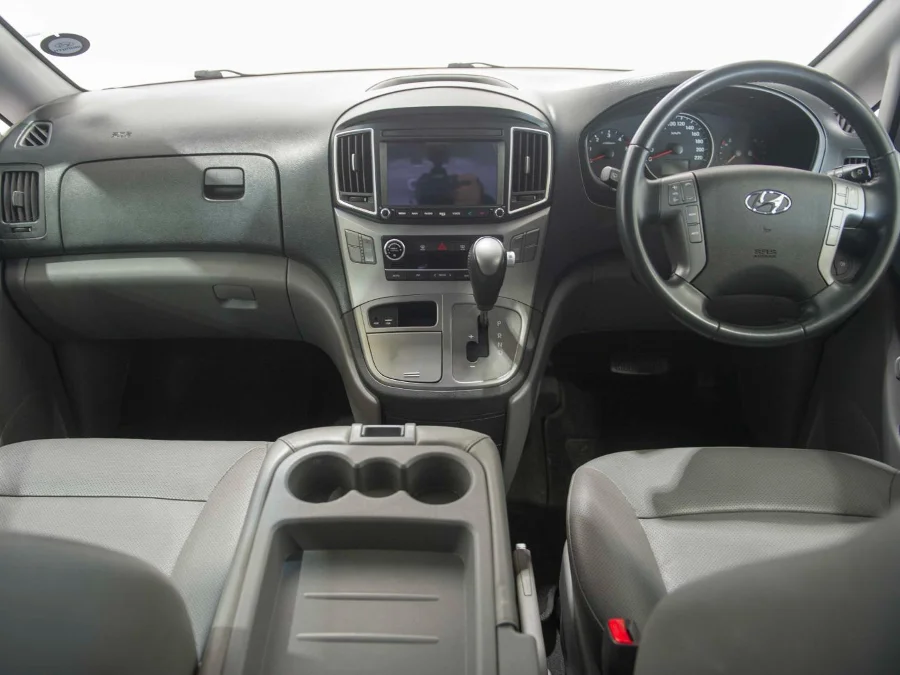 Used 2020 Hyundai H-1 2.5VGTi bus Elite 9-seater - Exclusive Auto Used 2020 Hyundai H-1 2.5VGTi bus Elite 9-seater - Exclusive Auto