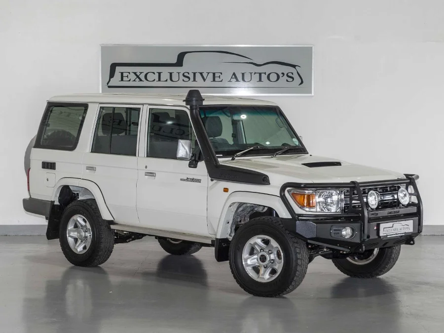Used 2020 Toyota Land Cruiser 76 4.5D-4D V8 station wagon LX - Exclusive Auto Used 2020 Toyota Land Cruiser 76 4.5D-4D V8 station wagon LX - Exclusive Auto