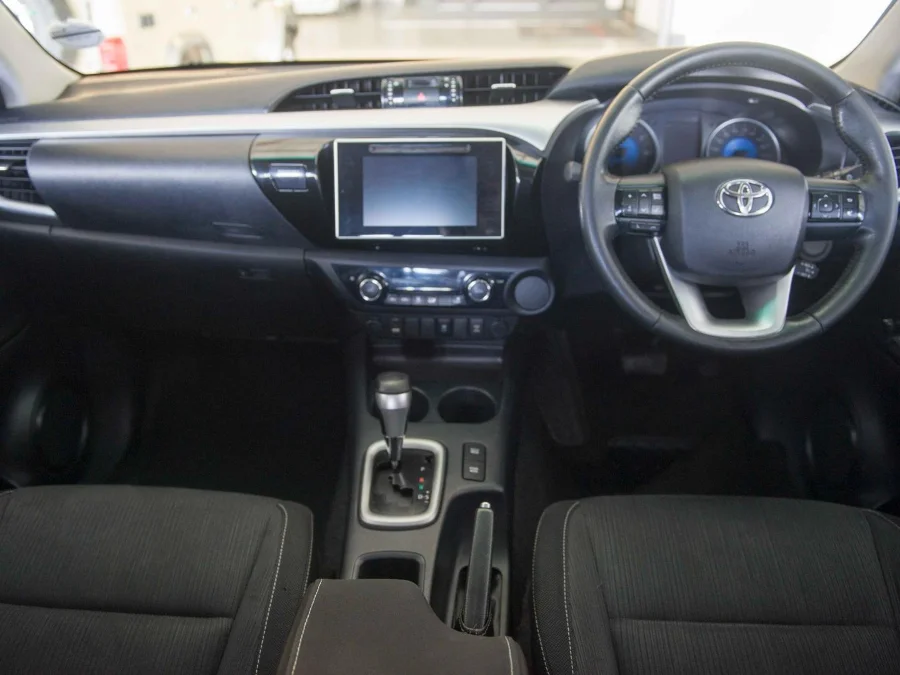 Used 2016 Toyota Hilux 2.8GD-6 double cab Raider Dakar auto - Exclusive Auto Used 2016 Toyota Hilux 2.8GD-6 double cab Raider Dakar auto - Exclusive Auto