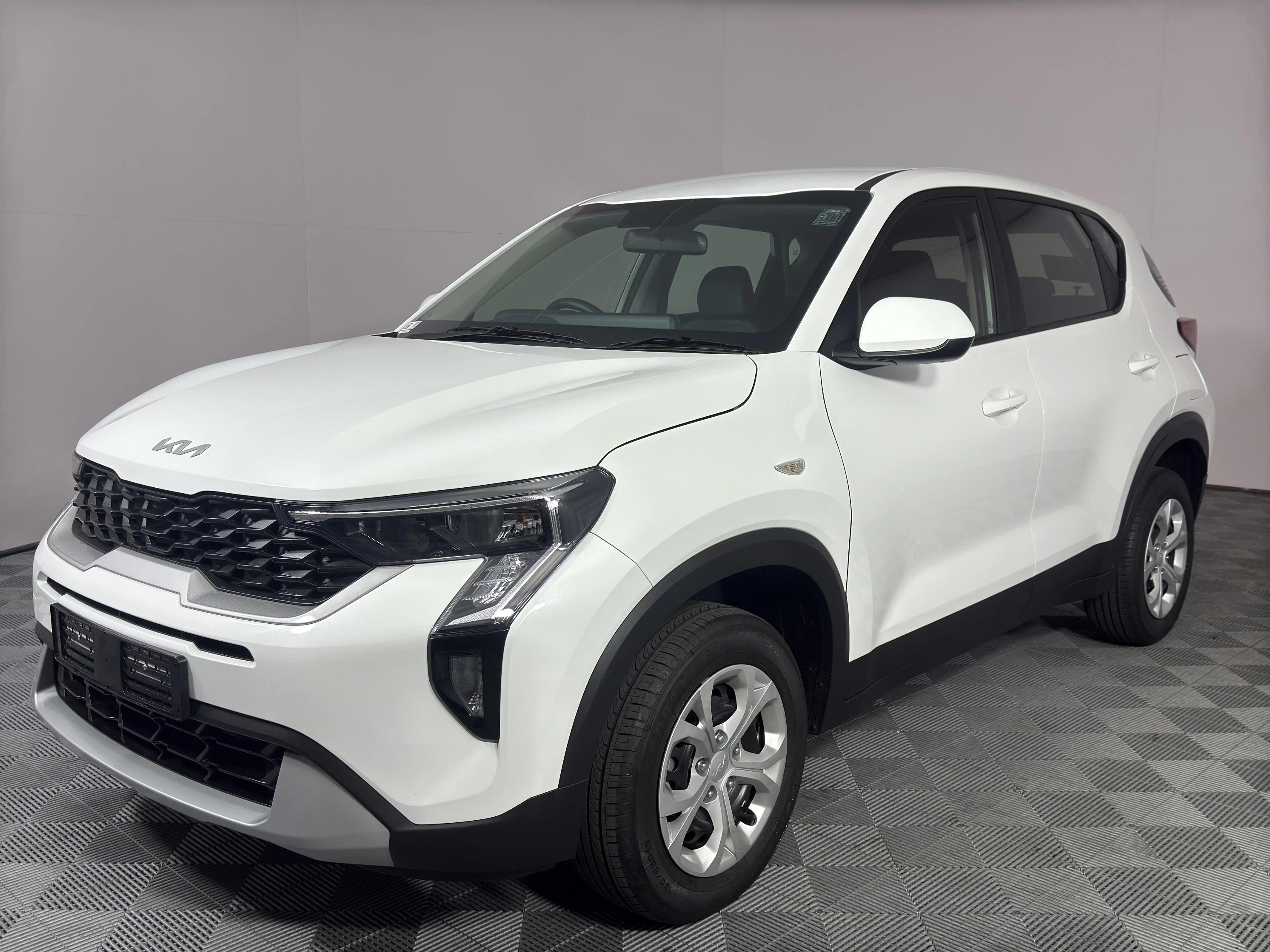 Used 2026 Kia Sonet 1.5 LS manual
