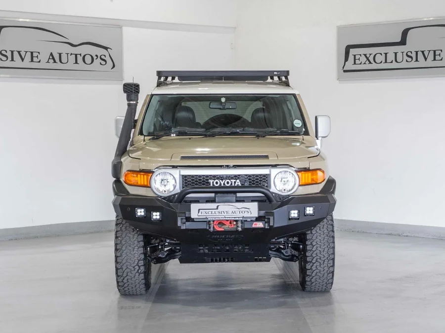 Used 2011 Toyota FJ Cruiser - Exclusive Auto Used 2011 Toyota FJ Cruiser - Exclusive Auto