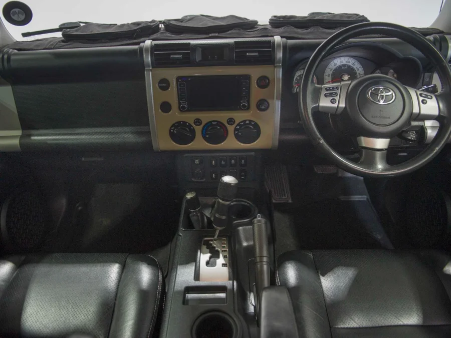 Used 2011 Toyota FJ Cruiser - Exclusive Auto Used 2011 Toyota FJ Cruiser - Exclusive Auto