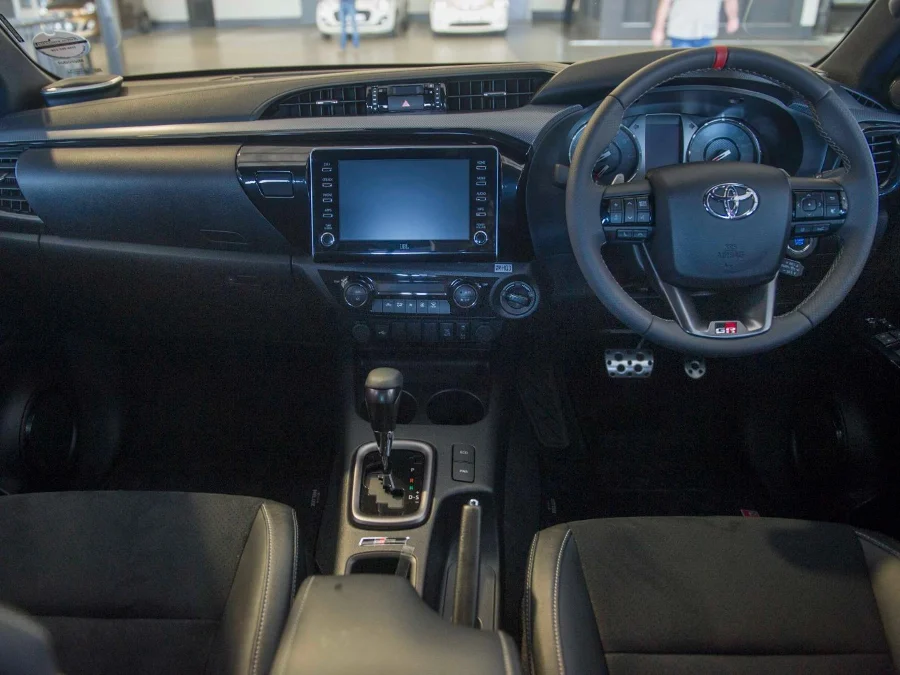 Used 2025 Toyota Hilux 2.8GD-6 double cab 4x4 GR-Sport - Exclusive Auto Used 2025 Toyota Hilux 2.8GD-6 double cab 4x4 GR-Sport - Exclusive Auto