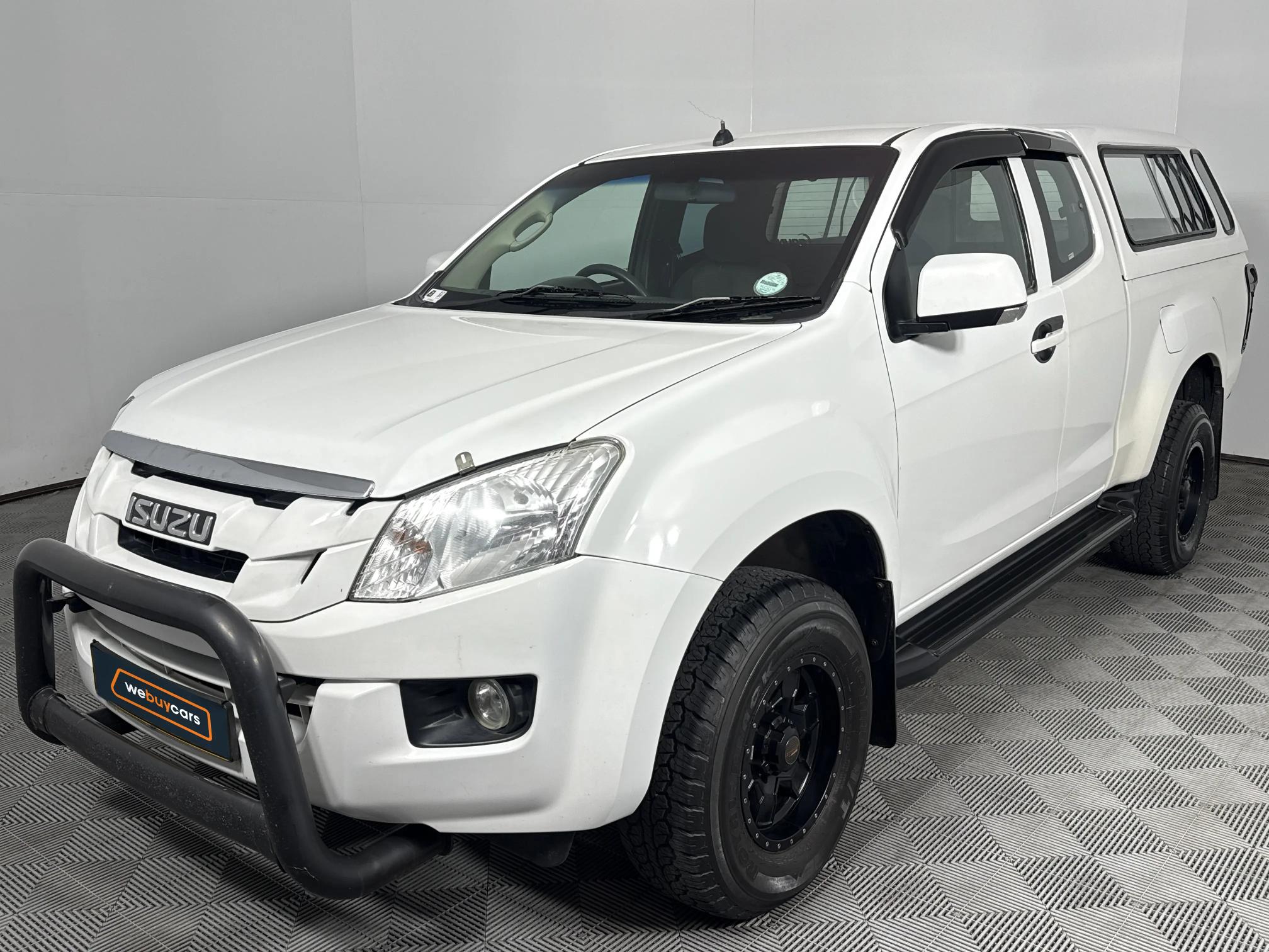 Used 2014 Isuzu KB 250D-Teq Extended cab LE