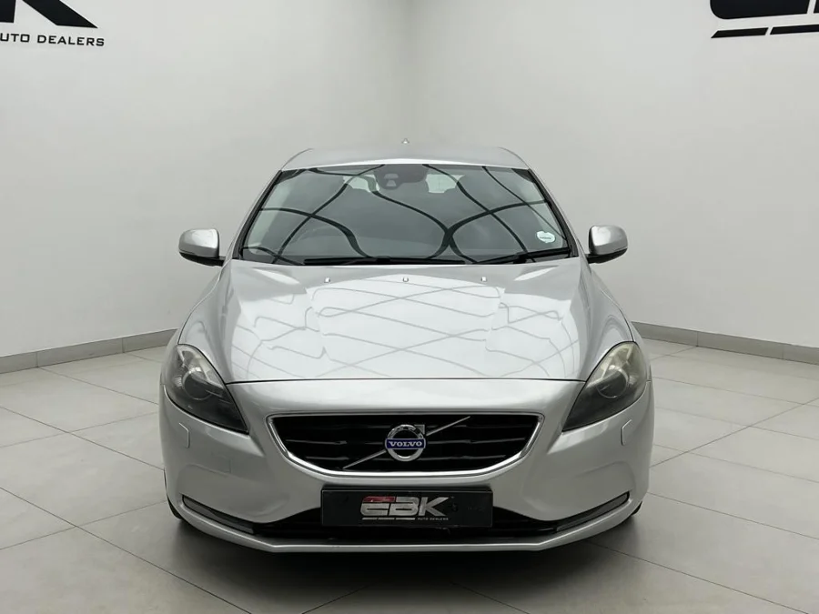 Used 2014 Volvo V40 T3 Essential - EBK Auto Used 2014 Volvo V40 T3 Essential - EBK Auto