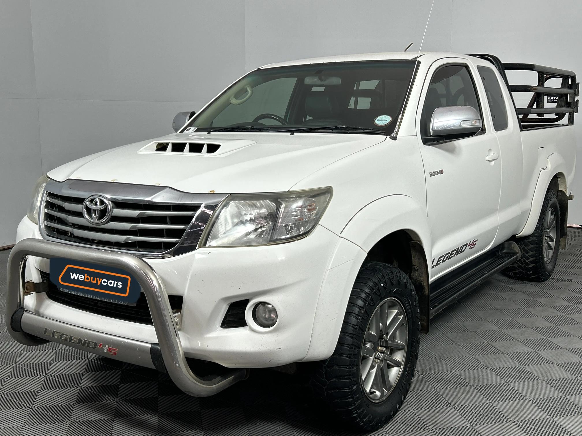 Used 2015 Toyota Hilux 3.0D-4D Xtra cab 4x4 Raider Legend 45