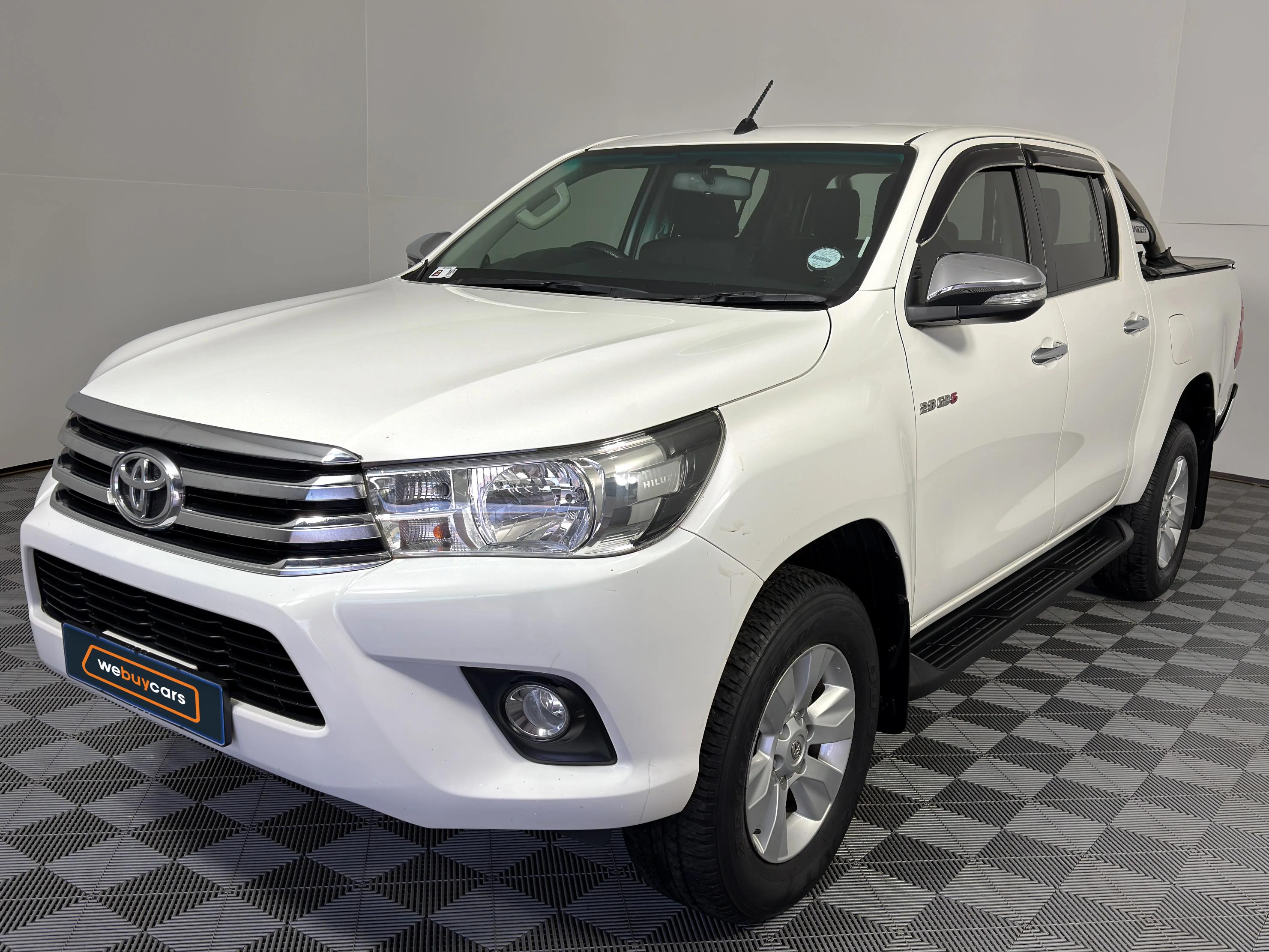 Used 2017 Toyota Hilux 2.8GD-6 double cab Raider Dakar