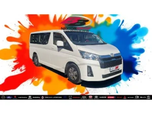 Used 2022 Toyota Quantum 2.8 LWB bus 11-seater GL