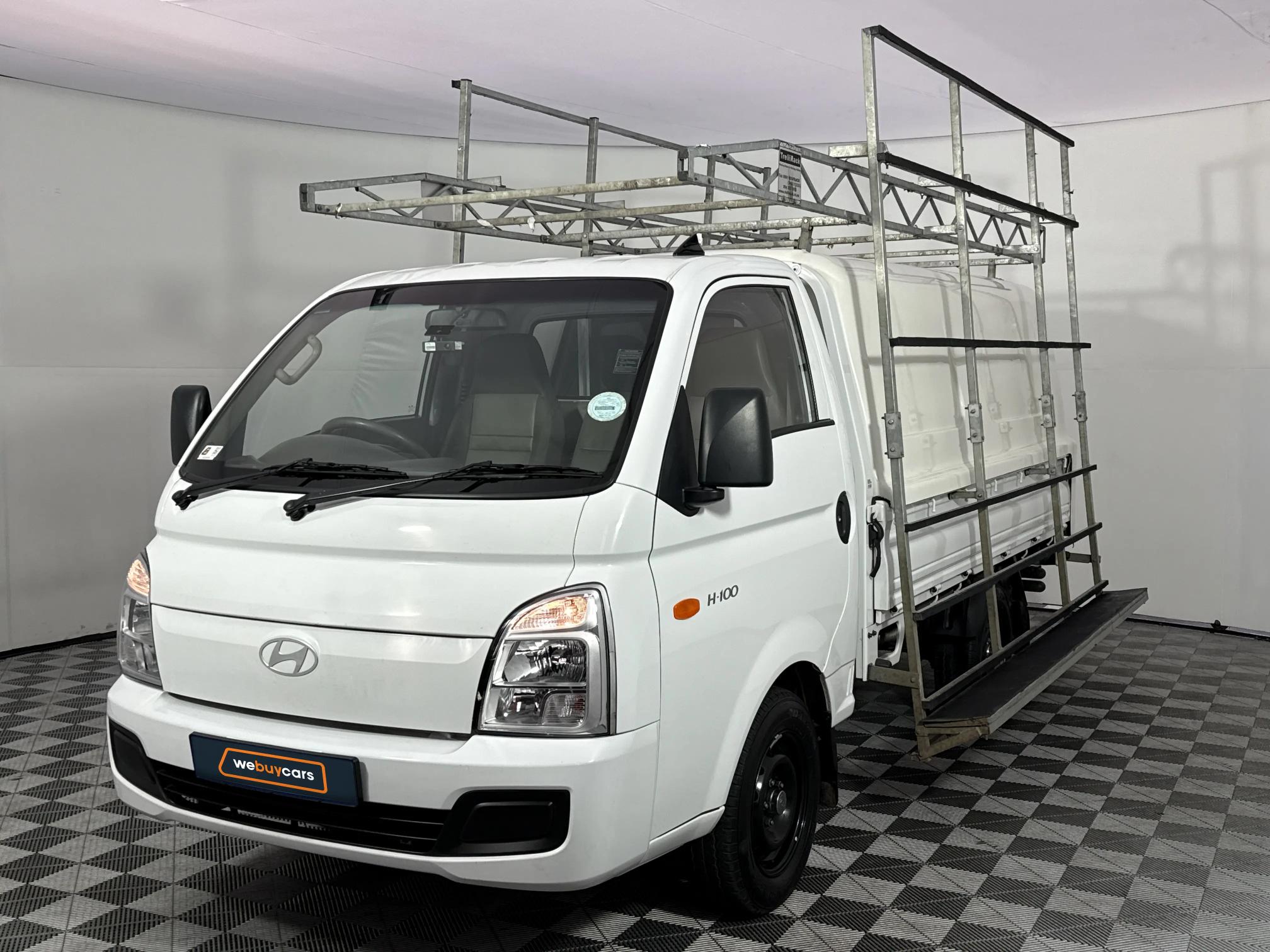 Used 2025 Hyundai H-100 Bakkie 2.6D deck (aircon)