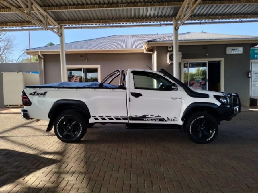 Used 2017 Toyota Hilux 2.4GD-6 4x4 SRX - Auto World KlerKsdorp