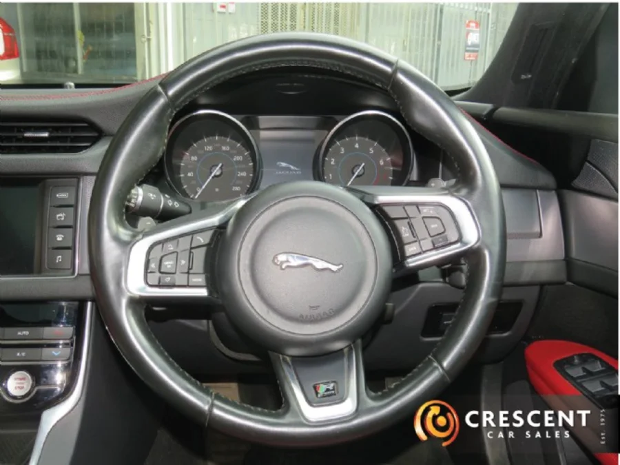 Used 2018 Jaguar XF 30t Chequered Flag - Crescent Car Sales Used 2018 Jaguar XF 30t Chequered Flag - Crescent Car Sales